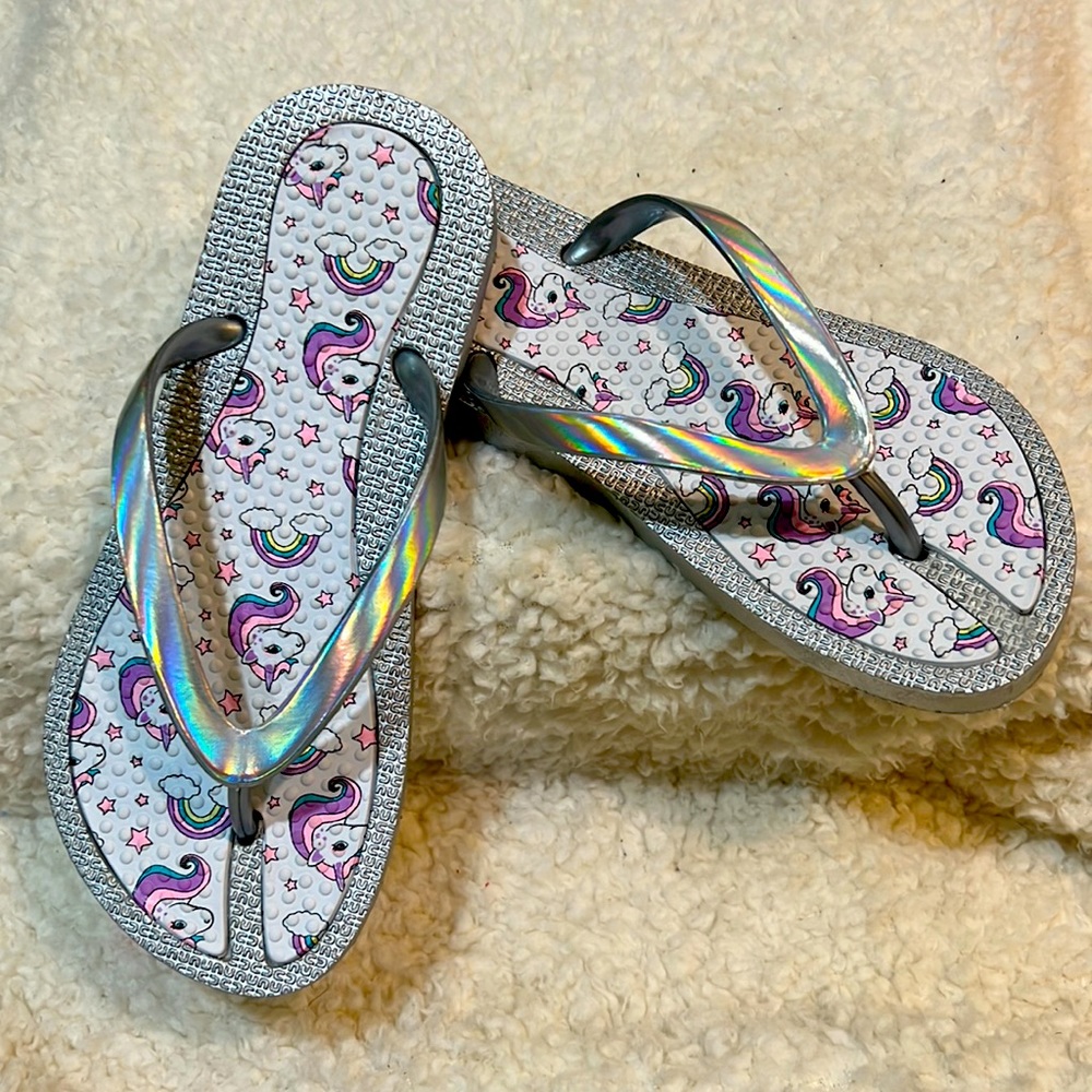 unicorn flip flops - Picture 1 of 3